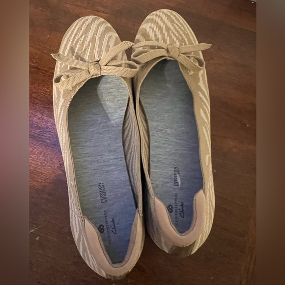 Cloudsteppers by Clarks Shoes - Clarks cloudsteppers size 9